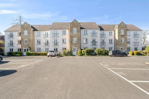 Low Road Close, Cockermouth CA13 2 bed apartment for sale