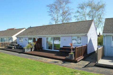 2 bedroom semi-detached bungalow for sale