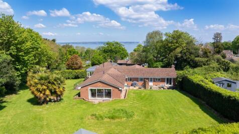 COASTAL RYDE 5 bed detached bungalow for sale