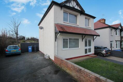 Elwy Drive, Denbighshire LL18 3 bed detached house for sale