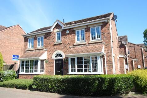 Castle Lodge Gardens, Leeds LS26 4 bed detached house for sale