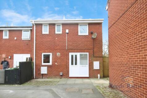 Northfield Place, Leeds LS26 3 bed end of terrace house for sale