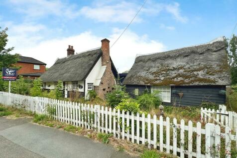 2 bedroom detached bungalow for sale