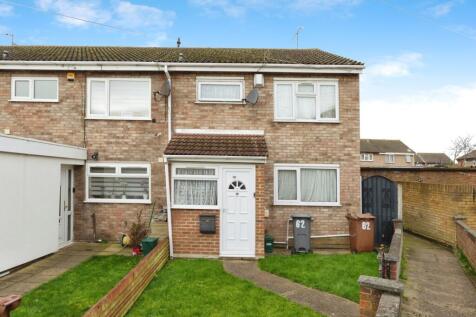 3 bedroom end of terrace house for sale