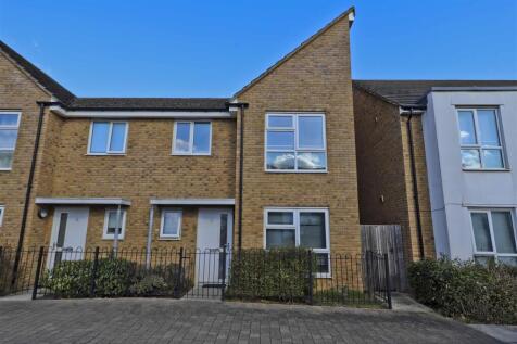 4 bedroom semi-detached house for sale