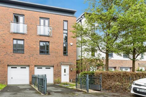 Alban Street, Greater Manchester M7 3 bed semi