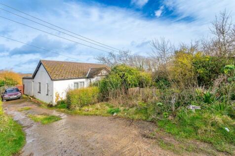 4 bedroom detached bungalow for sale