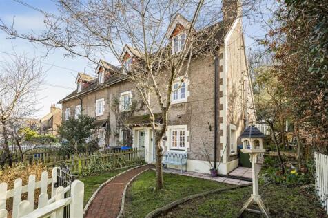 Denton Road, Newhaven 3 bed end of terrace house for sale