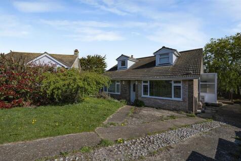 Valley Close, Newhaven 4 bed chalet for sale