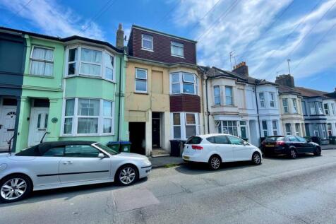 South Road, Newhaven 1 bed flat for sale