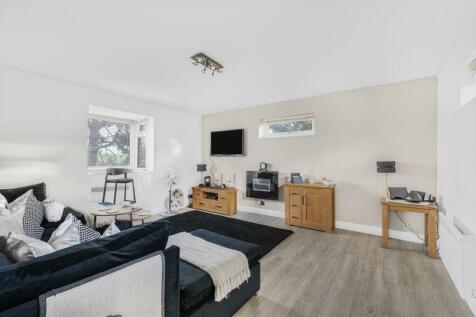 Shipley Road, Woodingdean 2 bed flat for sale