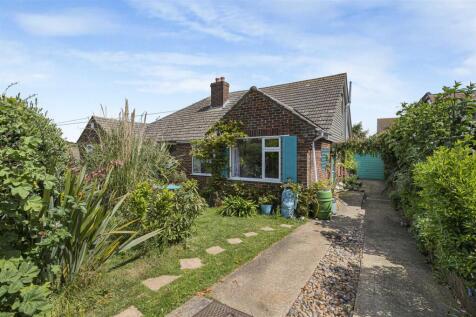 3 bedroom semi-detached bungalow for sale
