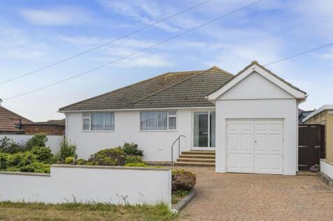 Malines Avenue, Peacehaven 3 bed detached bungalow for sale