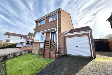 Hildenley Close, Scarborough YO12 3 bed link detached house for sale