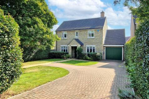 Chesterton, Bicester 4 bed detached house for sale