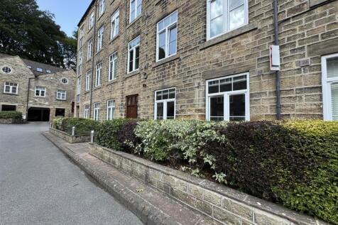 Wildspur Mills, Holmfirth HD9 2 bed duplex for sale
