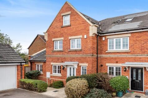 Derisley Close, Byfleet KT14 4 bed end of terrace house for sale
