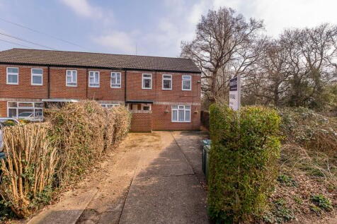 5 bedroom semi-detached house for sale