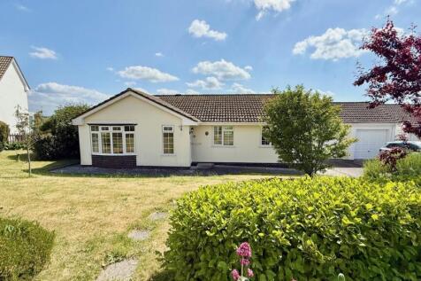 Fairlynch Grove, Braunton EX33 3 bed detached bungalow for sale