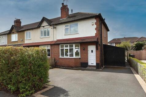 3 bedroom end of terrace house for sale