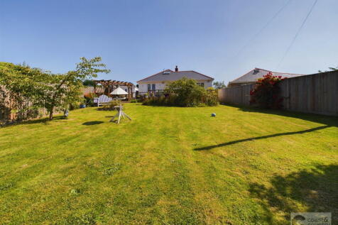 Oak Park Road, Newton Abbot 3 bed detached bungalow for sale