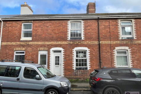 Salisbury Road, Newton Abbot 2 bed terraced house for sale