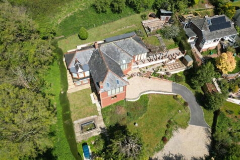 Stoke Road, Combeinteignhead 4 bed detached house for sale