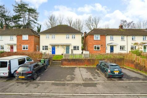 Grange Close, Winchester, Hampshire... 2 bed semi