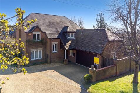 Kings Road, Winchester, Hampshire, SO22 5 bed detached house for sale