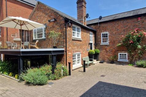 The Old Jail House, Winchester... 5 bed mews for sale