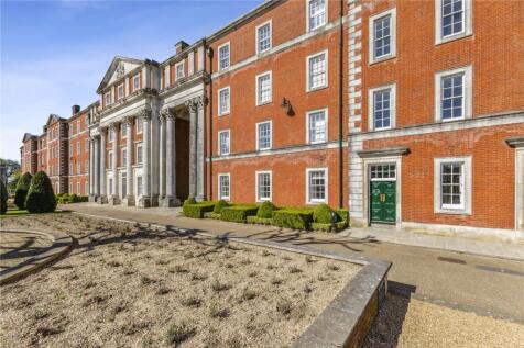 Peninsula Square, Winchester... 2 bed apartment for sale