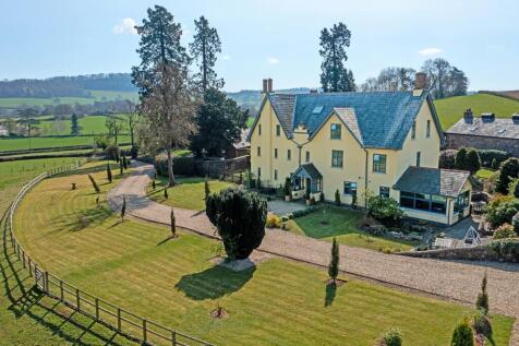Highmead, Llanvair Kilgeddin, NP7 7 bed detached house for sale