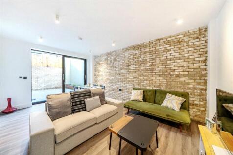 Michigan Avenue, London, E12 2 bed apartment for sale