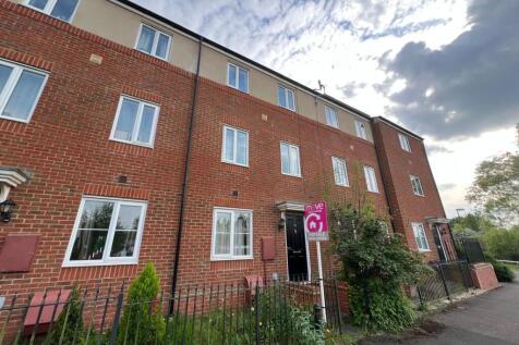 Longhorn Avenue, Gloucester GL1 4 bed terraced house for sale