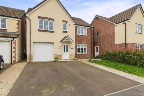 Atkyns Drive, Gloucester GL4 5 bed detached house for sale