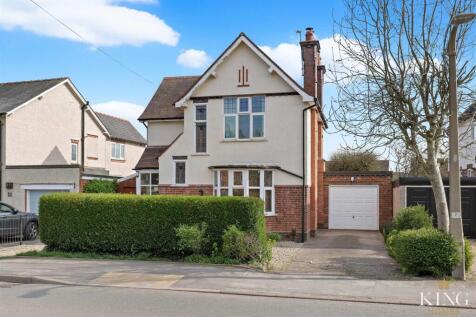 Station Road, Studley 3 bed detached house for sale