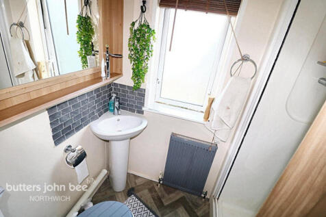 Dalefords Lane, Northwich 2 bed park home for sale