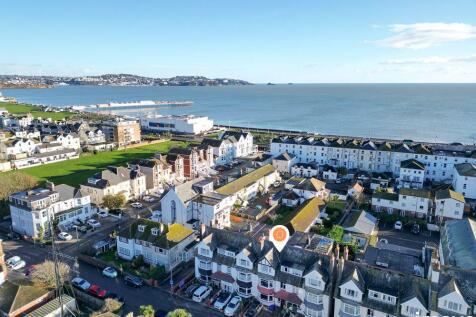 8 bedroom terraced house for sale
