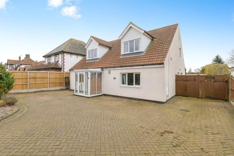 4 bedroom bungalow for sale