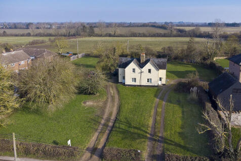2 bedroom house for sale