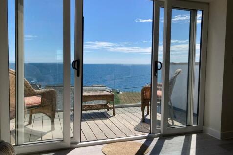 4 Beechfield, Torpoint PL11 2 bed apartment for sale
