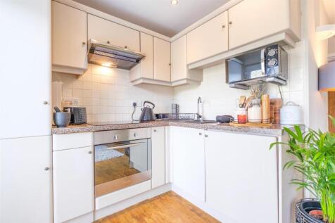 Trerieve, Torpoint PL11 2 bed flat for sale