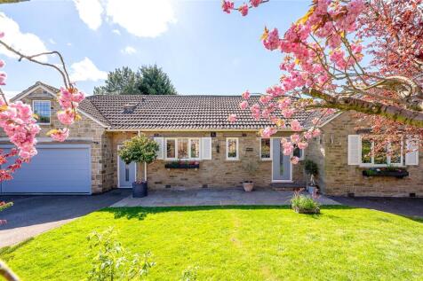 Crabtree Green, Collingham, LS22 3 bed detached house for sale