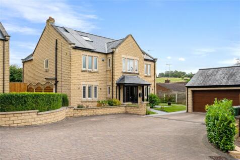 5 bedroom detached house for sale