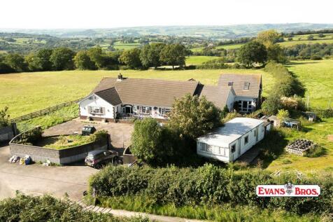Llanarthney, Nr Carmarthen 5 bed property with land for sale