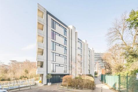 Edmunds House, London W4 2 bed flat for sale