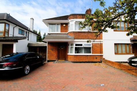 3 bedroom semi-detached house for sale