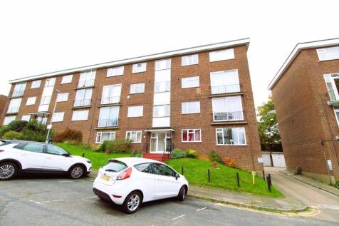 The Larches, Luton 2 bed flat for sale