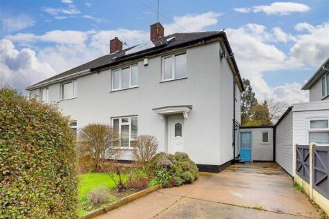 3 bedroom semi-detached house for sale