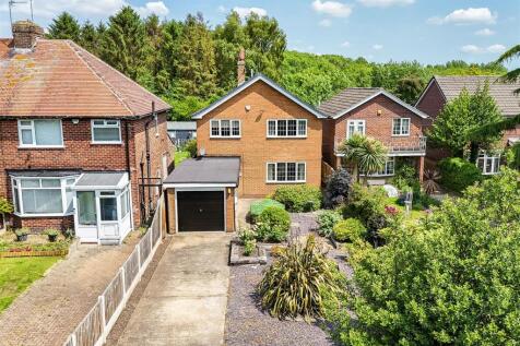 St. Marys Way, Hucknall NG15 3 bed detached house for sale